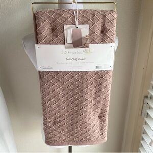 NEW Sweet Noa Knitted Sherpa Lined Baby Blanket in Blush Pink